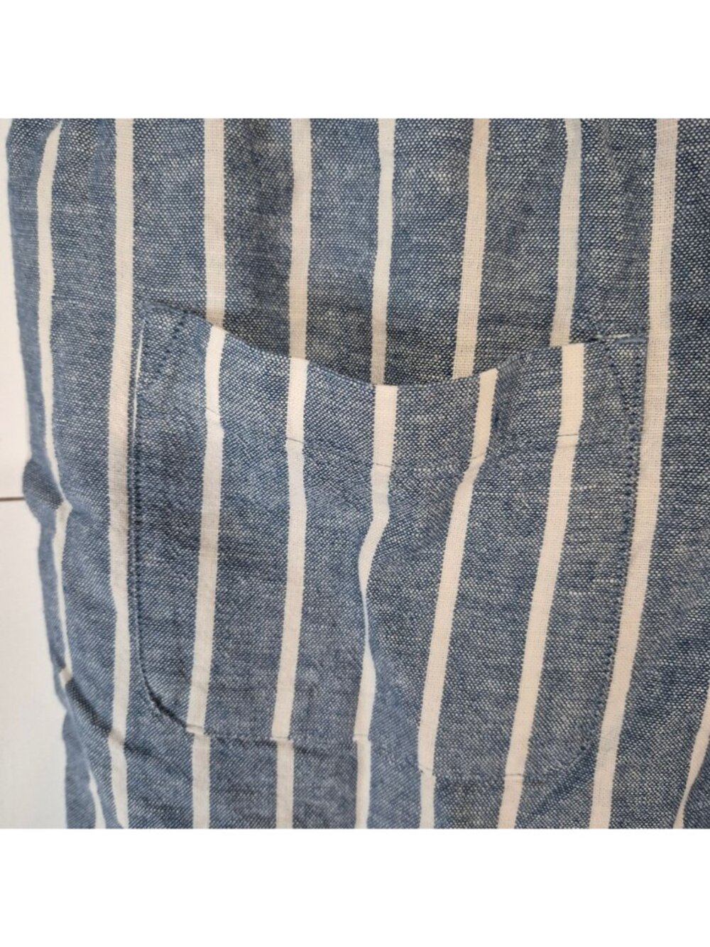 Sonoma Women's Striped Blue & White Shorts With Pockets Size M - Picture 4 of 7